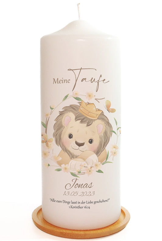 Taufkerze "Löwe mit Krone" - mit Namen, Geburtsdatum und Spruch personalisiert