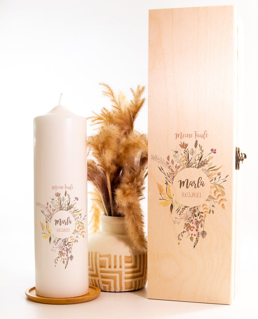 Taufkerze "Boho Kranz" - mit Namen & Datum personalisiert